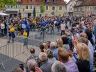 tribuenenbild-auf-menge